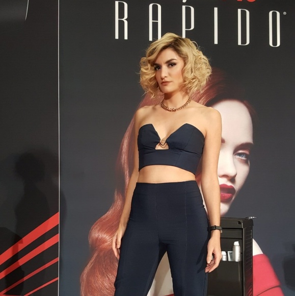 Meet your Posher, Ana - Picture 2 of 4